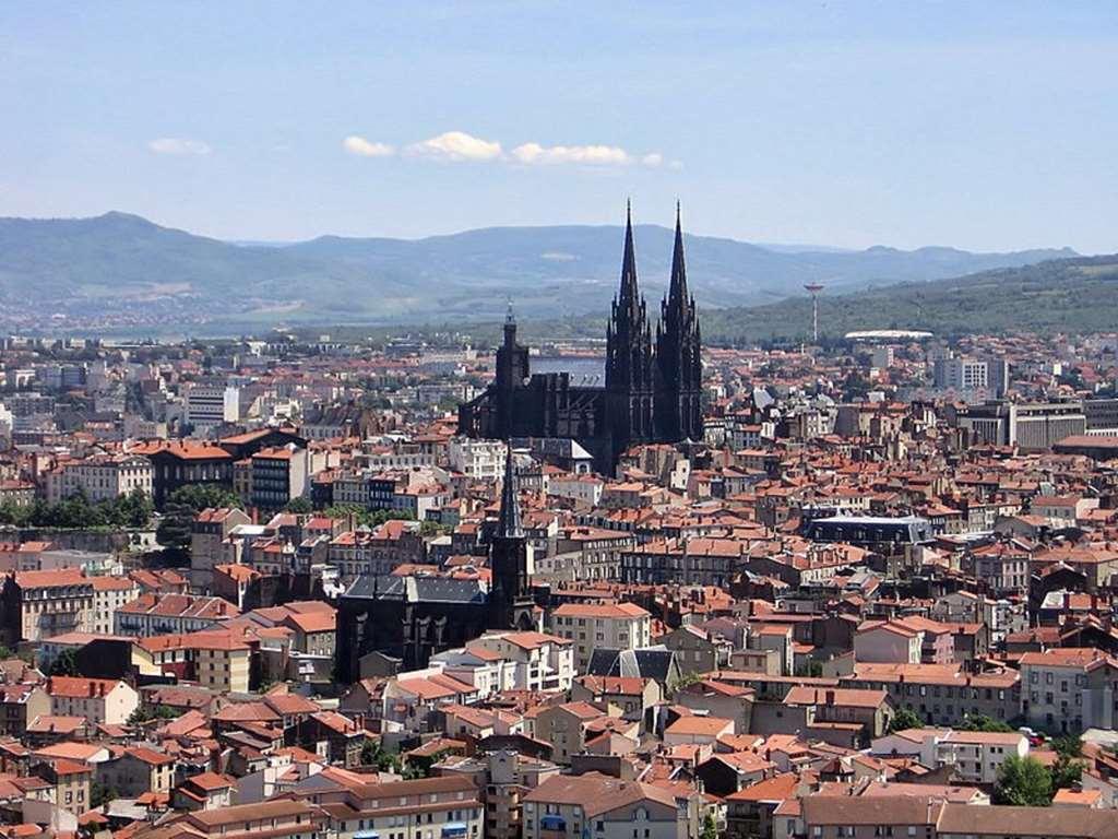 Campanile Clermont-Ferrand ~ Aubiere Hotel Bagian luar foto